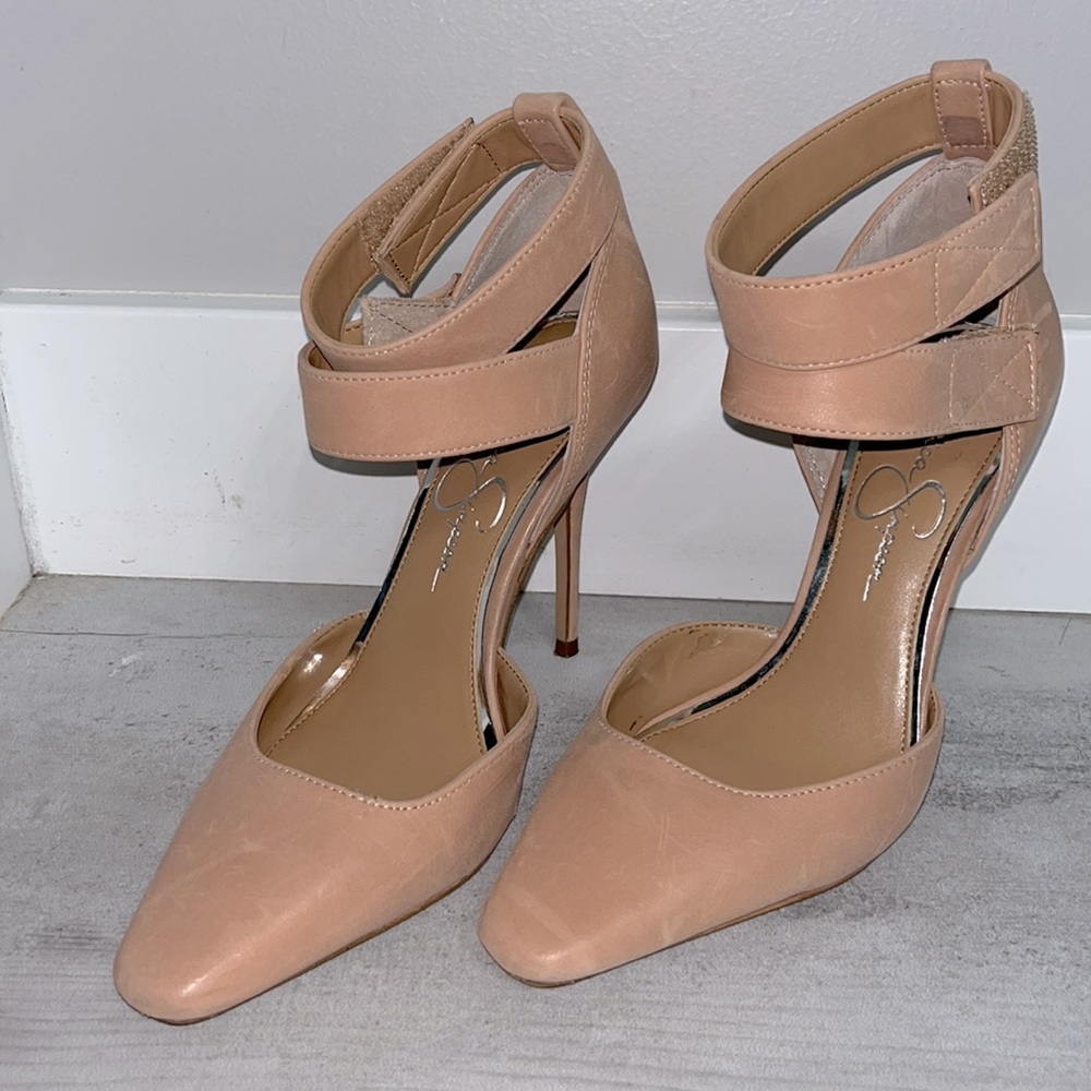 Jessica Simpson heels 6 1/2